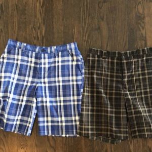 Izod golf shorts .  Size 34 . New condition